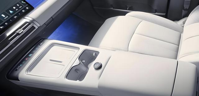 激光雷达性能卓越、续航持久最美比亚迪轿跑溜背式车身+(图6)