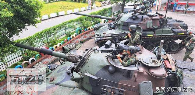 M1A2坦克的采购与使用过程1350万美元一辆的废铁对岸